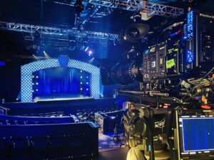 Southpaw Films Netflix’s Films it’s First-ever Bilingual Comedy Special with Felipe Esparza